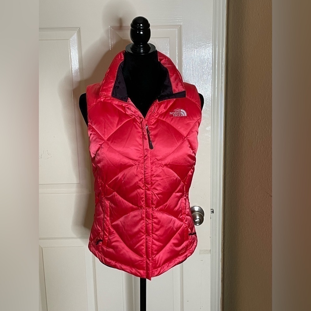 The North Face Women's Aconcagua Vest II Shiny RED - SIZE Small​​​​​​​​​​​​​ - Picture 3 of 11